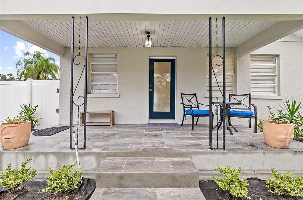 2 bed, 1.0 bath, 825 sqft, $2,250 — Photo 3