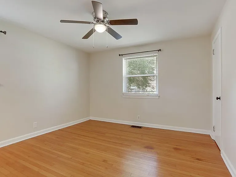 1397 Scott Blvd — Photo 8