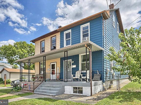 3rd image of 18 Adams St