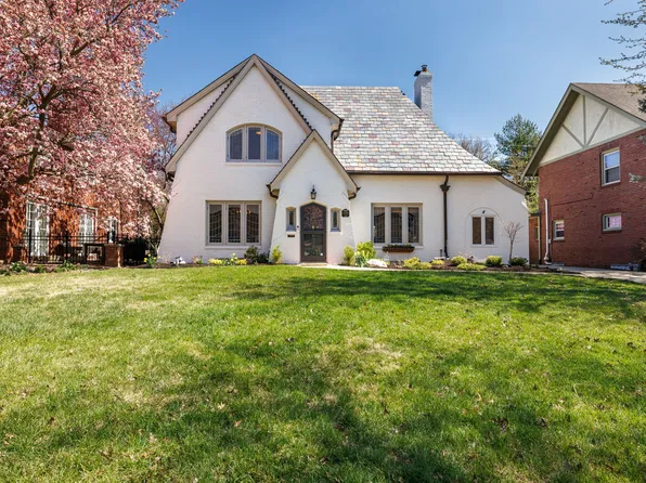 5415 N Pennsylvania St, Indianapolis, IN 46220