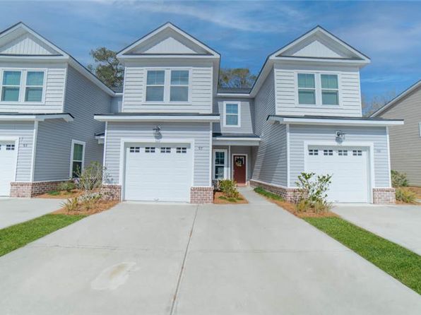 60 Ainsdale Dr