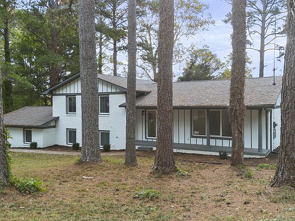 5th image of 3802 Northwood Dr NW