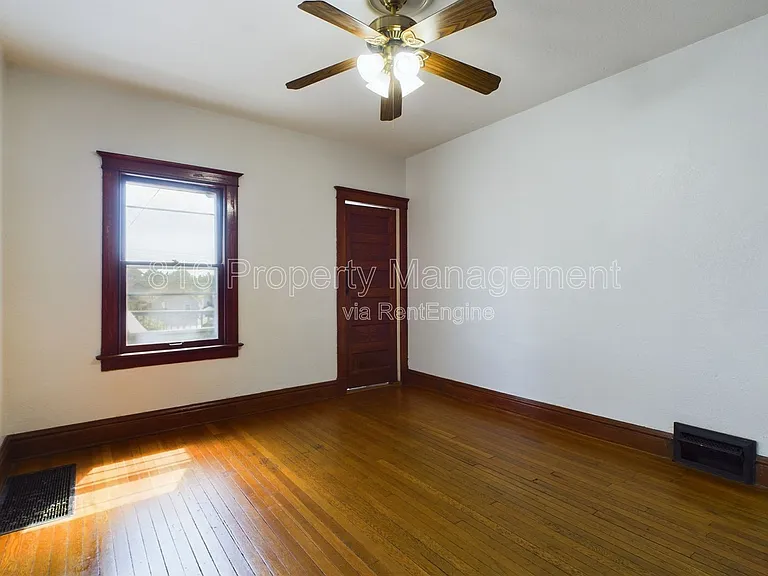 3429 Morrell Ave — Photo 12