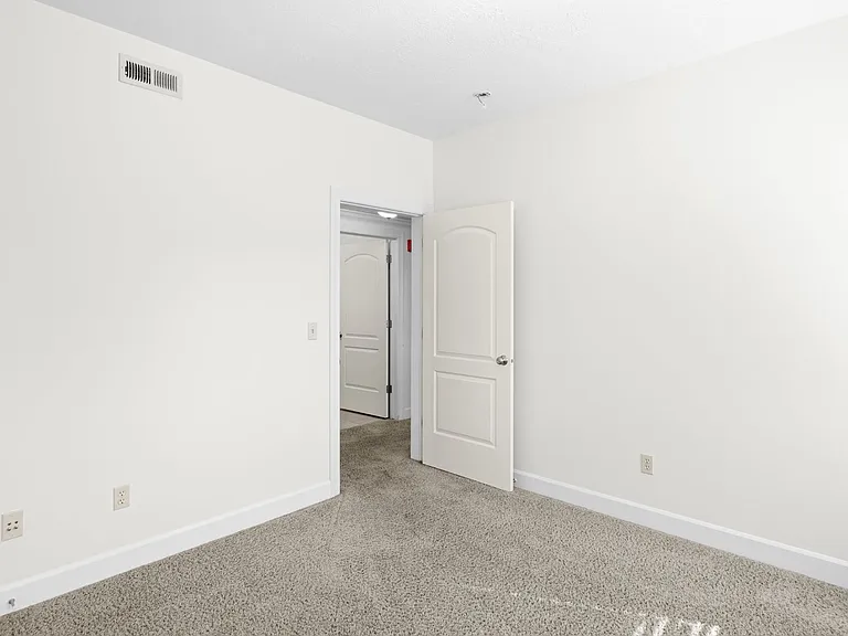 947 W 1010th St N #406 — Photo 15