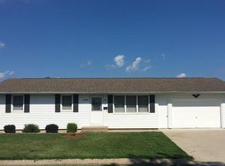 1201 Martha St, Palmyra, MO 63461