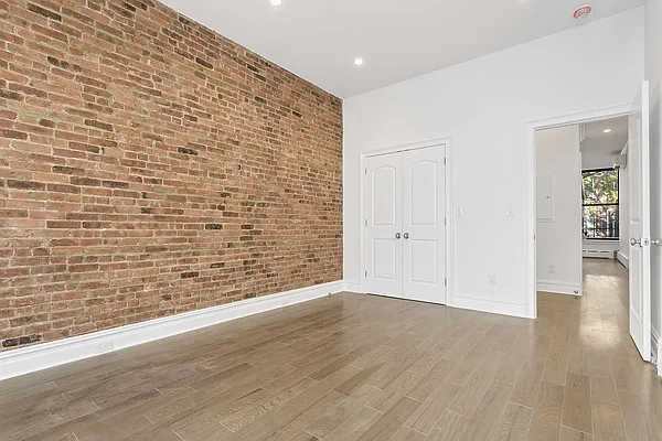 Rented by Stribling | media 9