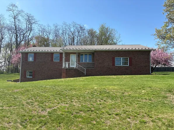 9 Locust Ln, Thomasville, PA 17364