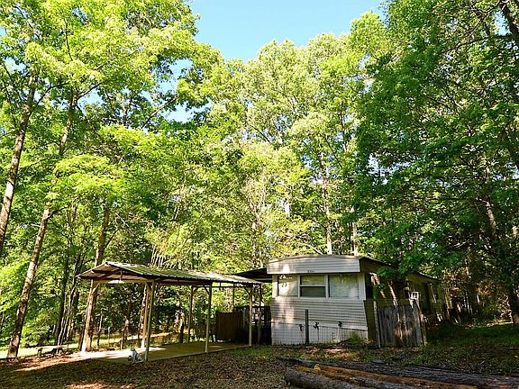 3rd image of 12411 Tiffany Ln