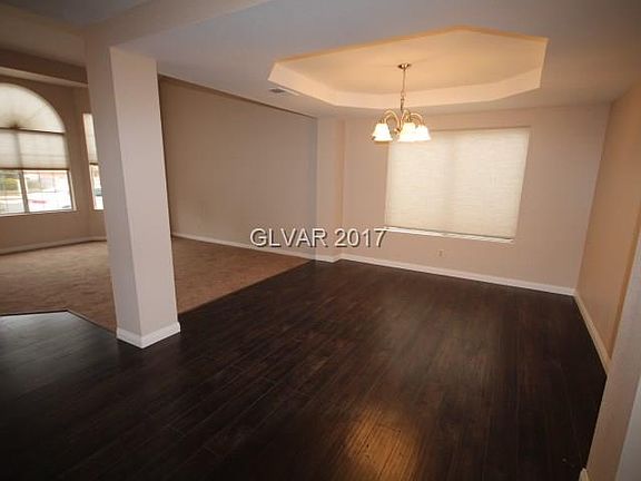 5th image of 9837 Tarzana Ln #0