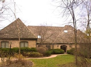 25616 N River Rd, Lake Barrington, IL 60010