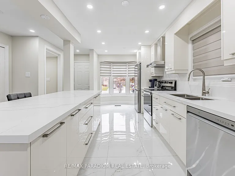 612 Flavelle Ct — Photo 8