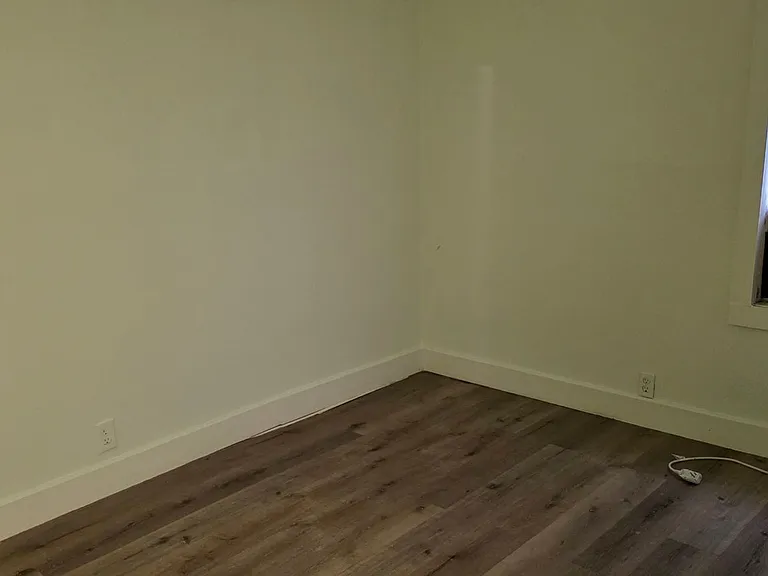 2808 Ball St — Photo 17
