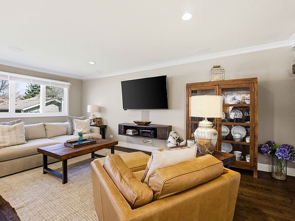 5th image of 2105 Timber Ln