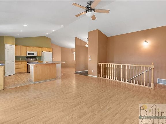 5th image of 8415 Black Marlin Dr