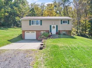 121 Young Rd, Sewickley, PA 15143