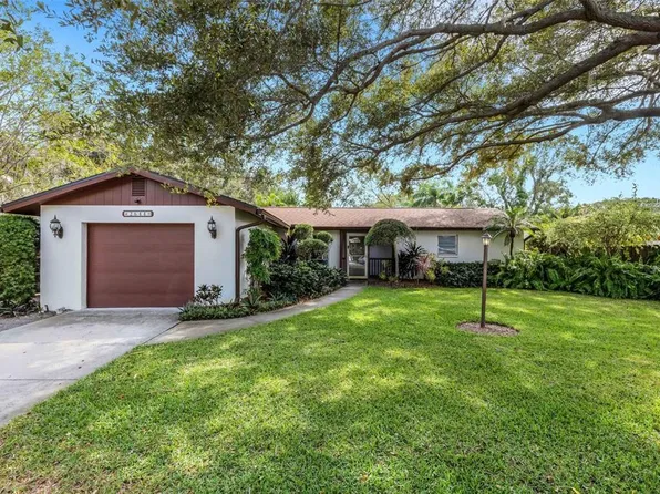 2644 Dueby St, Sarasota, FL 34231