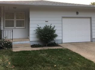 815 Linn St, Yankton, SD 57078