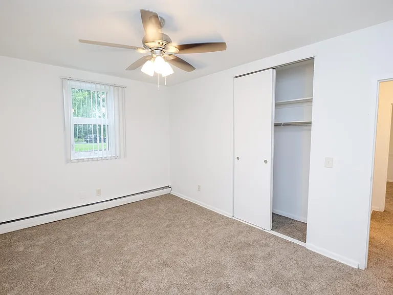 Knollwood Estates — Photo 22