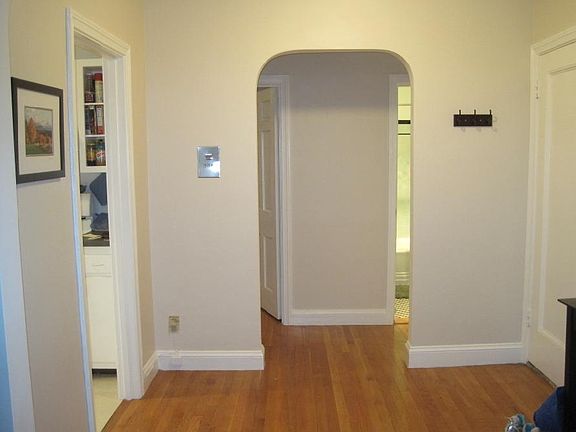 3rd image of 395 Broadway APT L5c