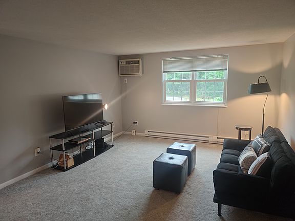 4th image of 30 Leonard Rd Unit 30