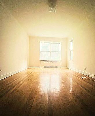 2nd image of 6864 Yellowstone Blvd #15