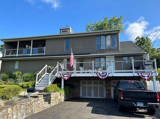 1092 Cove Rd, Stamford, CT 06902