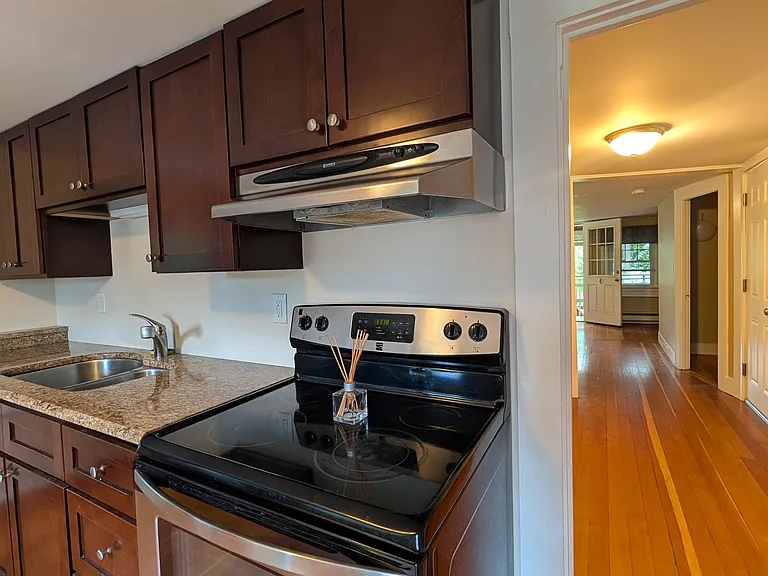 270 Richards Ave #4 — Photo 12