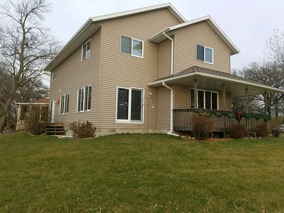 2 story house 