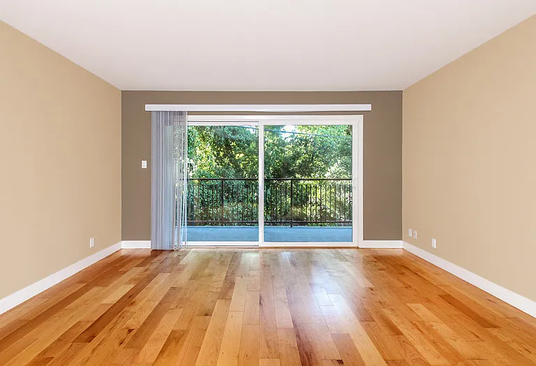 1410 Millbrae Ave — Photo 3