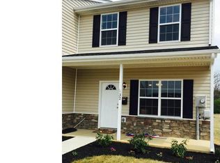 32 Lobo Ln, Inwood, WV 25428