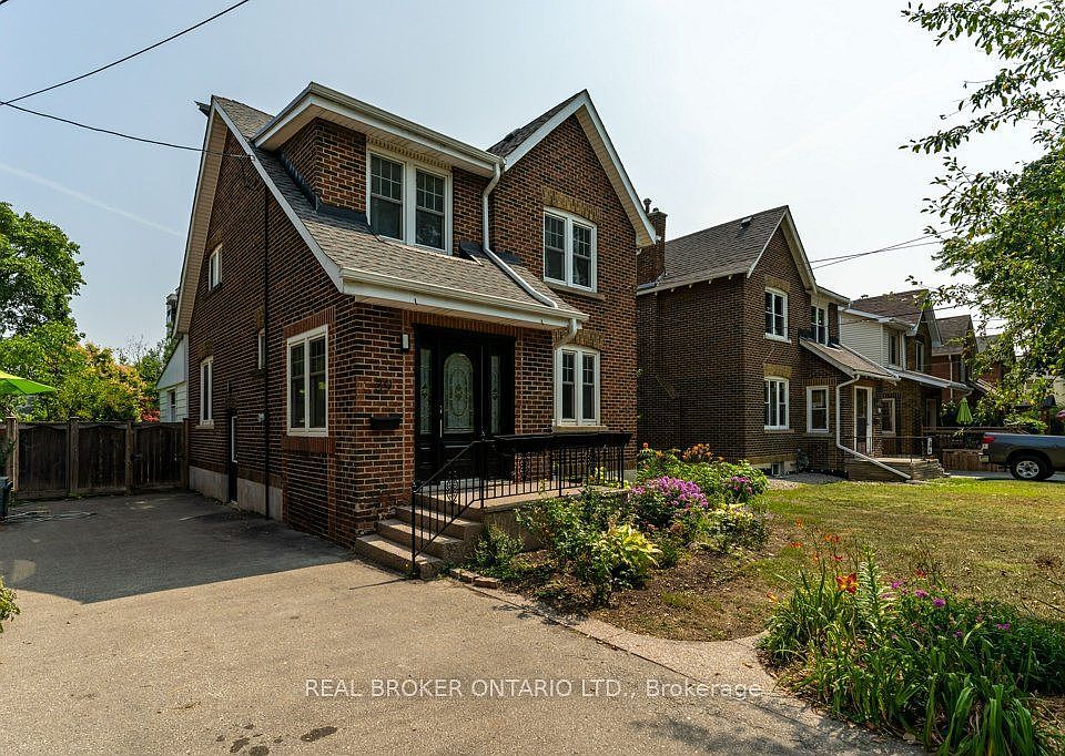 1st image of 39 Court St N