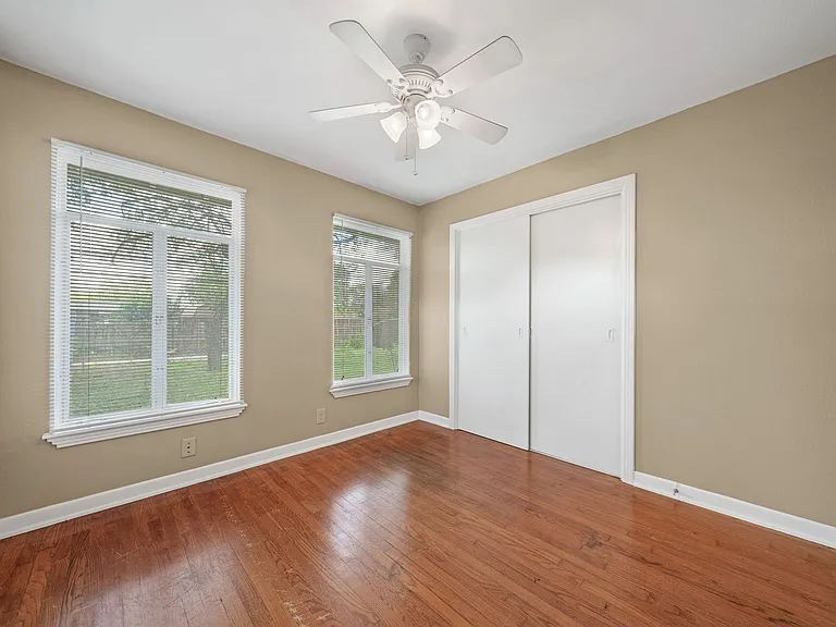 314 Barbara Dr — Photo 14
