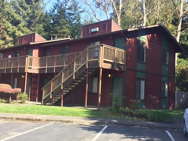 2nd image of 601-689 Diamond Dr