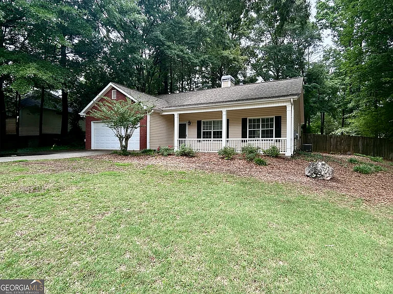 140 Piedmont Dr — Photo 2
