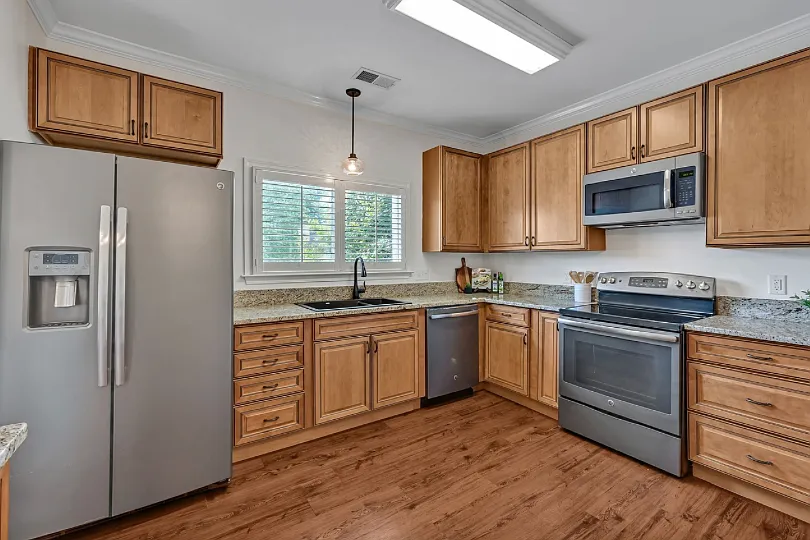 2 bed, 1424 sqft, $3,000 — Photo 1