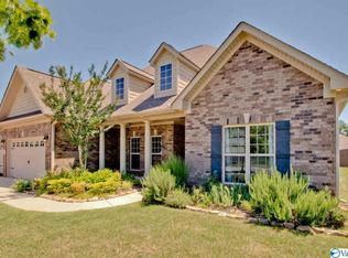 7419 Cobblefield Dr SE, Owens Cross Roads, AL 35763