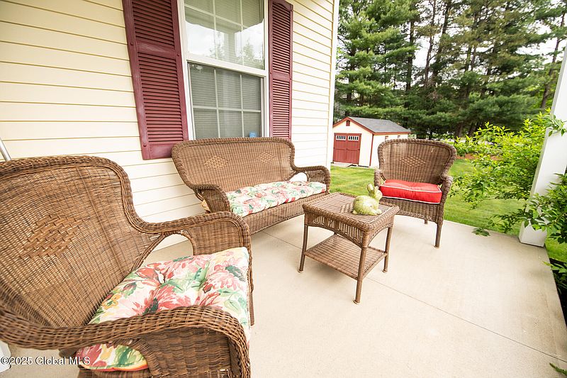 4th image of 34 Westberry Way
