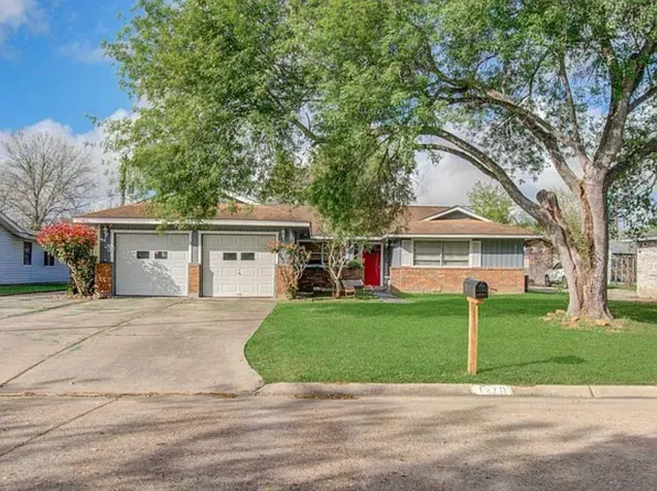 1710 W 11th St, Freeport, TX 77541