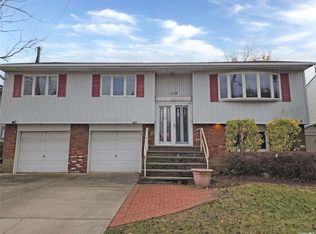 950 Washington St, Baldwin, NY 11510