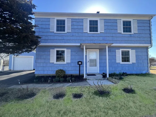 16 Harvann Road, Norwalk, CT 06850