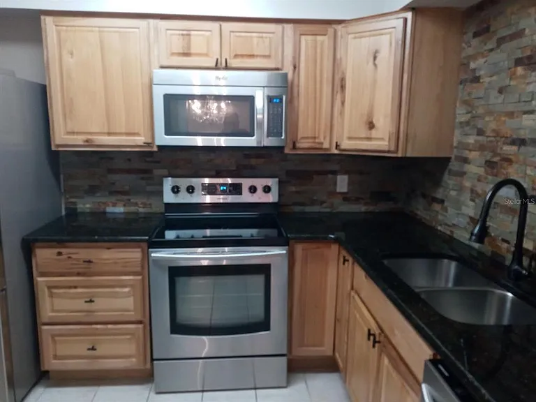 536 Orange Dr #14 — Photo 3