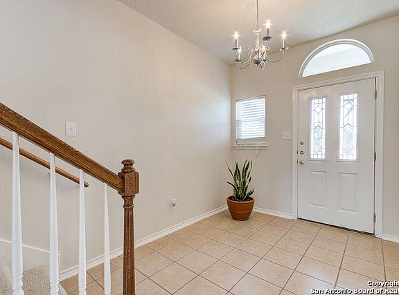 3rd image of 4835 Shavano Ct