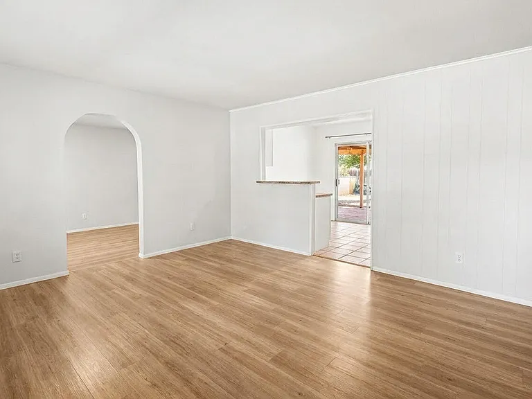 4712 Delamar Ave NE — Photo 13