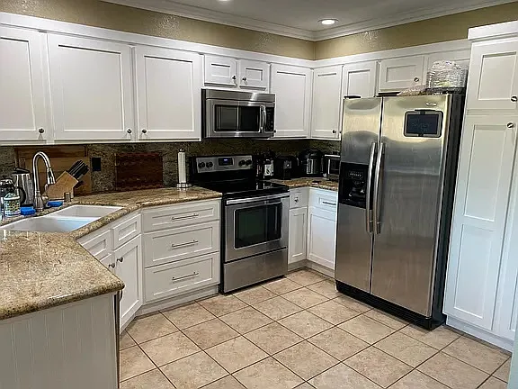 3 bed, 1402 sqft, $3,950 — Photo 4