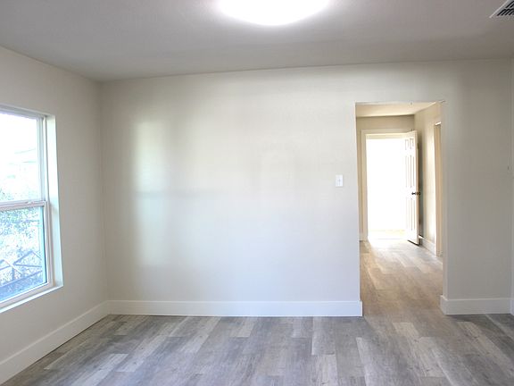 3rd image of 1038 W Green St #1