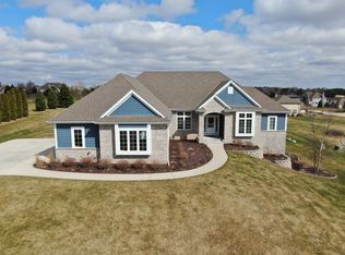 N60W27270 Trappers Run, Sussex, WI 53089