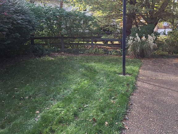 5th image of 613 Gleneagle Ln