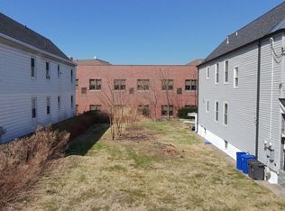 39 Wall St, East Rutherford, NJ 07073