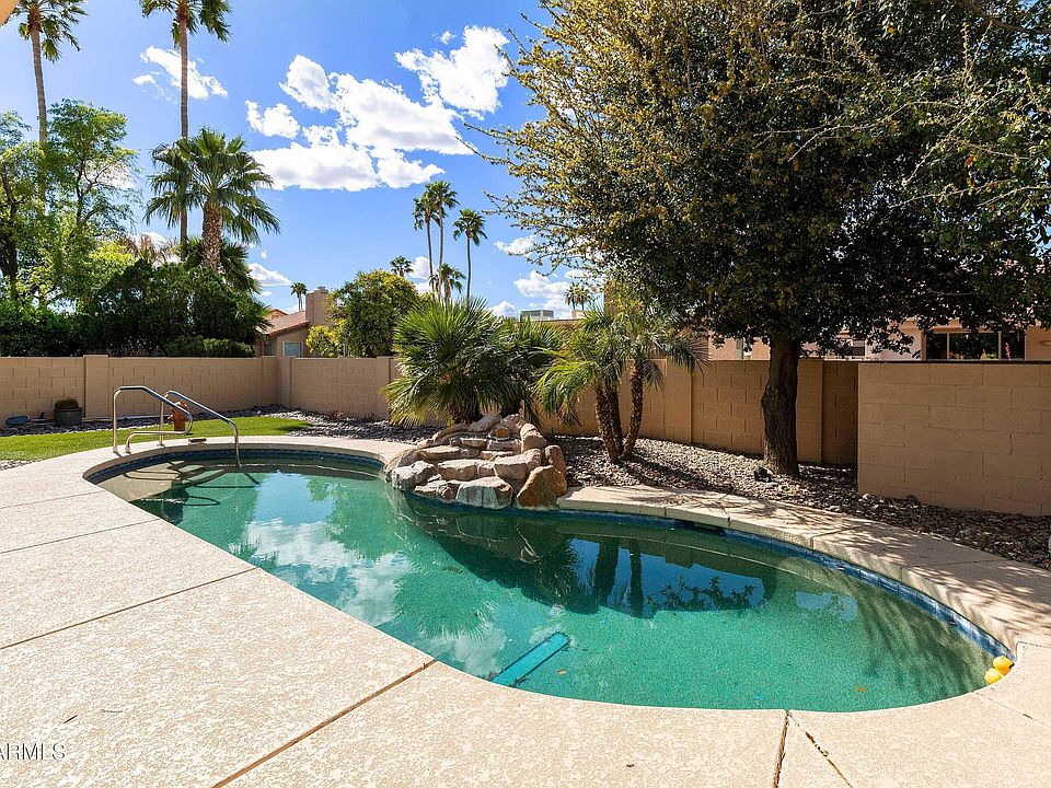 1st image of 26438 S HOWARD Drive
