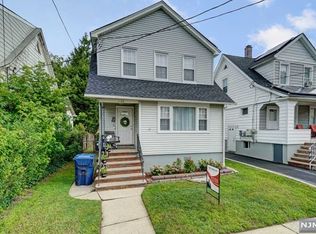136 Ricardo Pl, Hackensack, NJ 07601